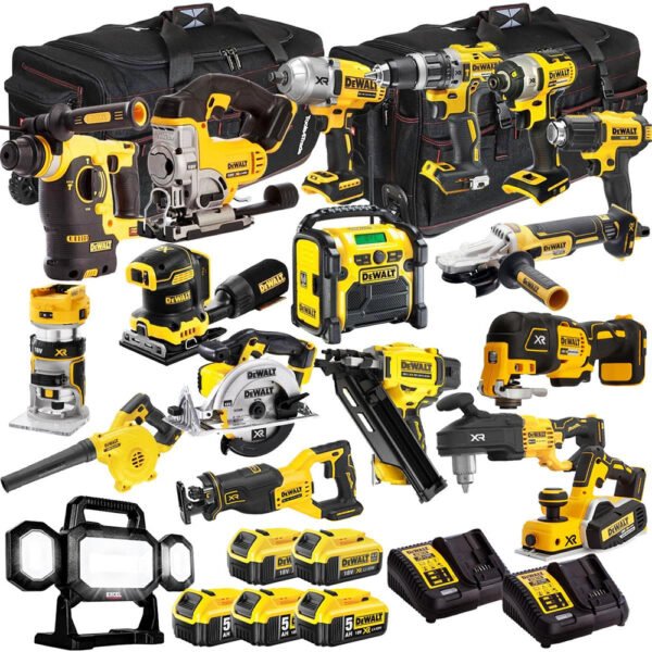 Makita 18V LXT Lithium-Ion Cordless 18-Piece Combo Kit with 5 Batteries and Charger